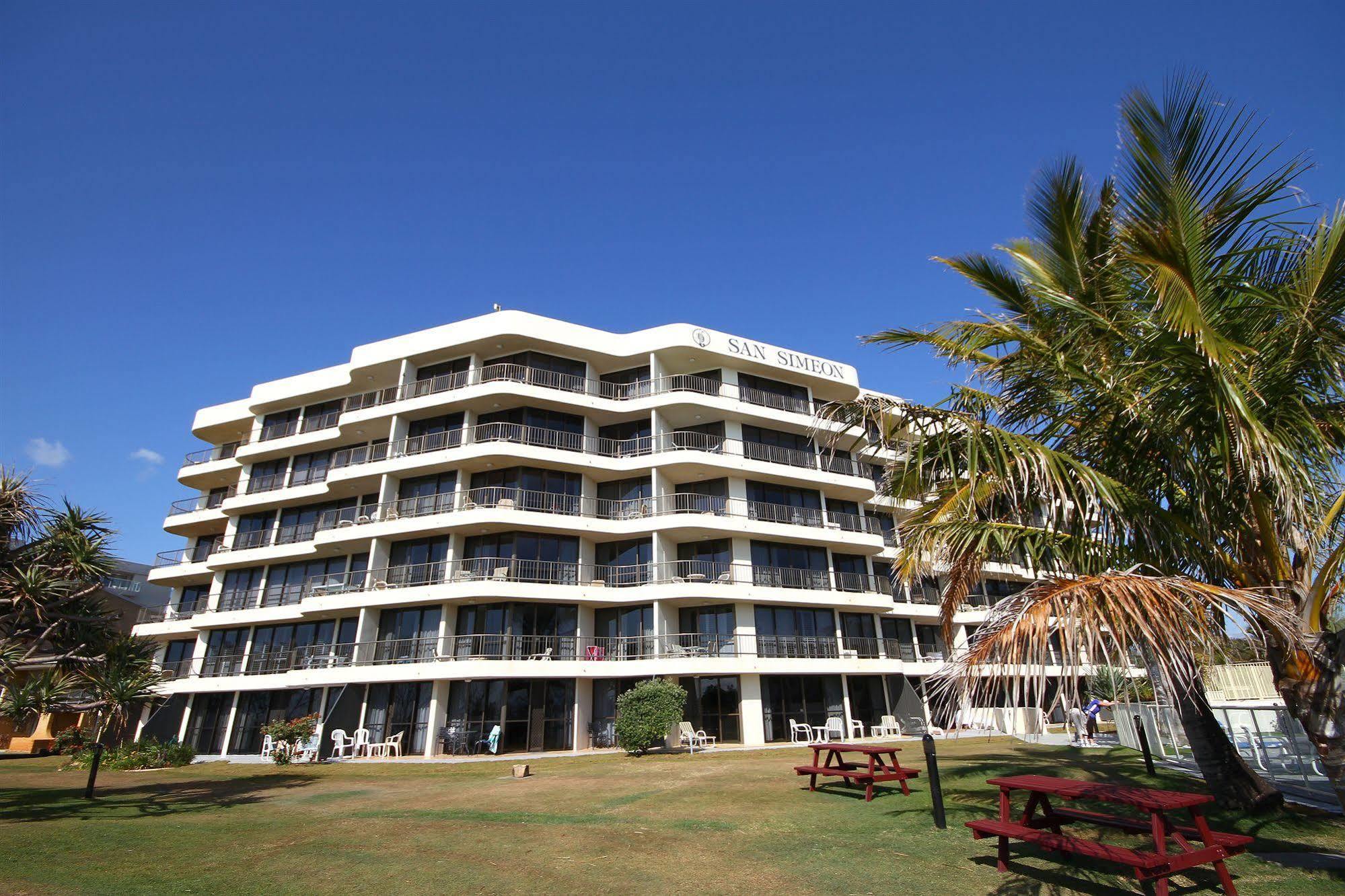 San Simeon Beachfront Apartments Tugun Gold Coast Eksteriør bilde
