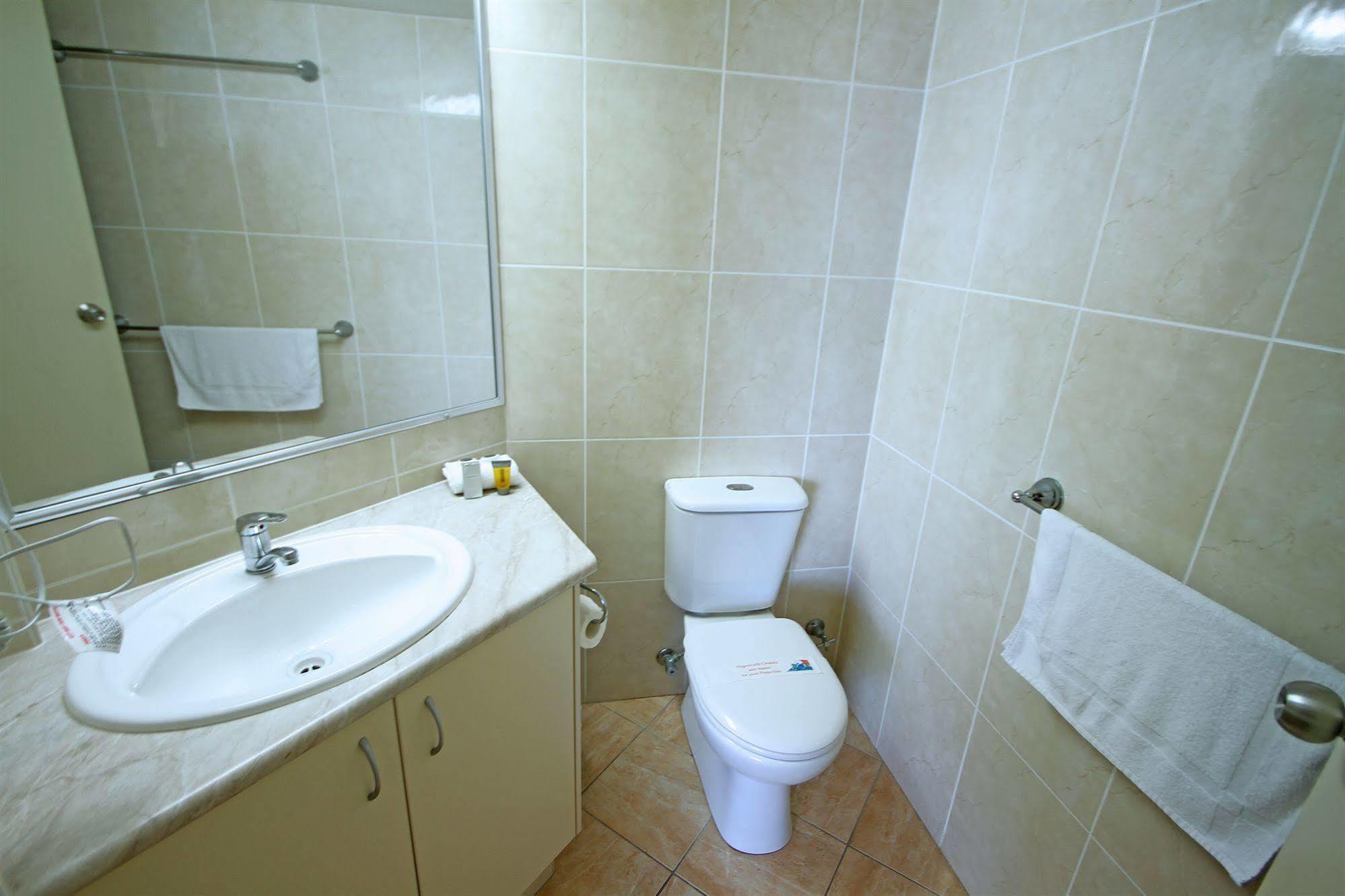San Simeon Beachfront Apartments Tugun Gold Coast Eksteriør bilde