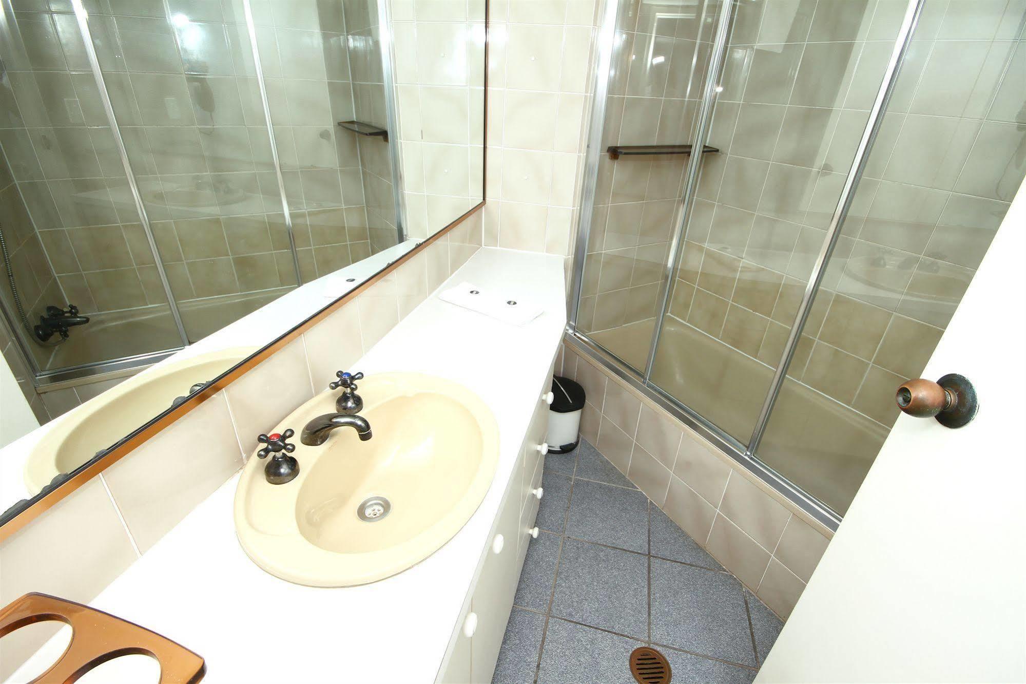 San Simeon Beachfront Apartments Tugun Gold Coast Eksteriør bilde