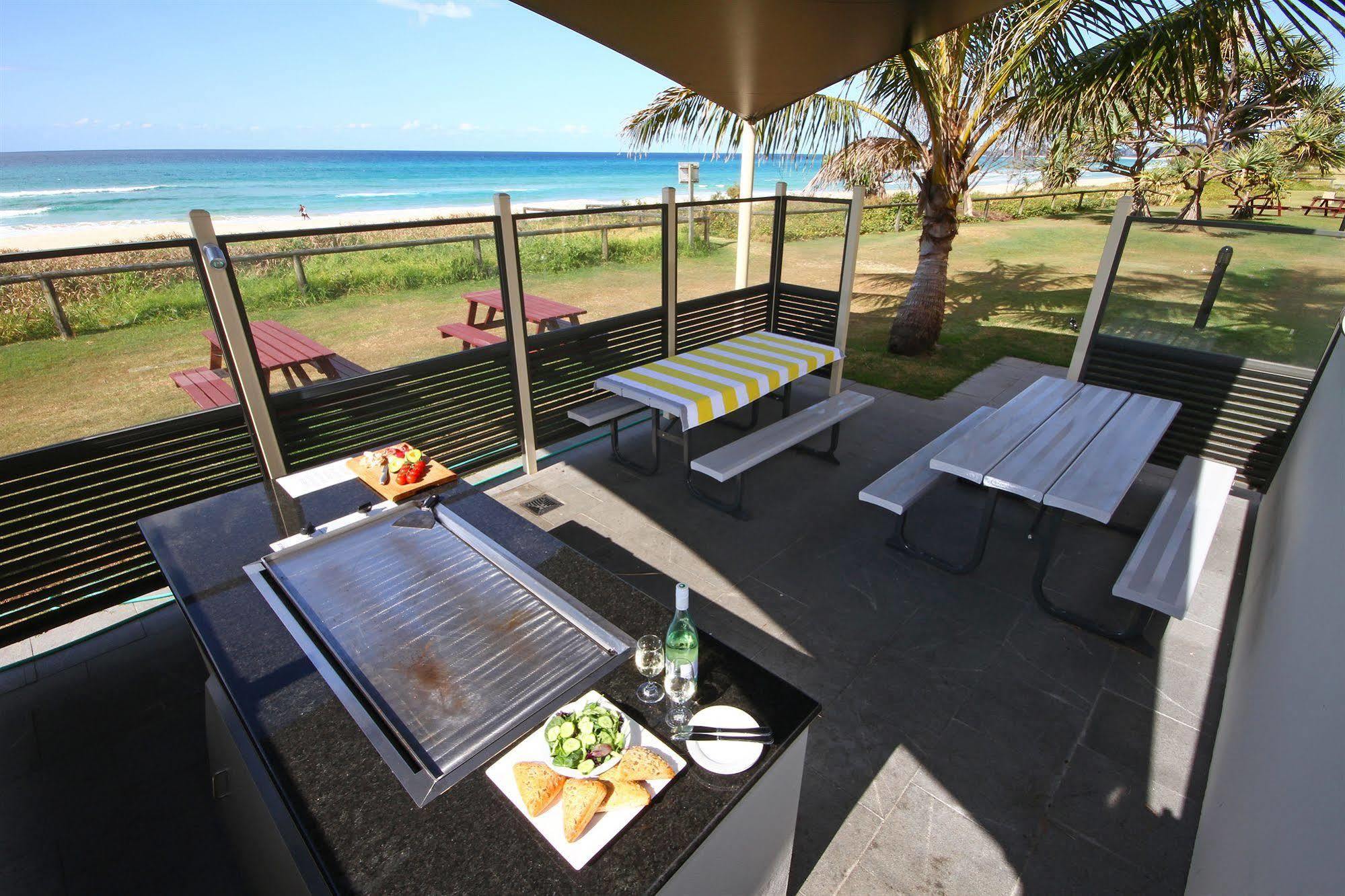 San Simeon Beachfront Apartments Tugun Gold Coast Eksteriør bilde